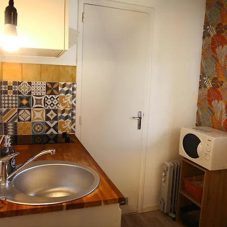 Appart Chaleureux - 2- 4 Personnes Proche Metro Apartment *